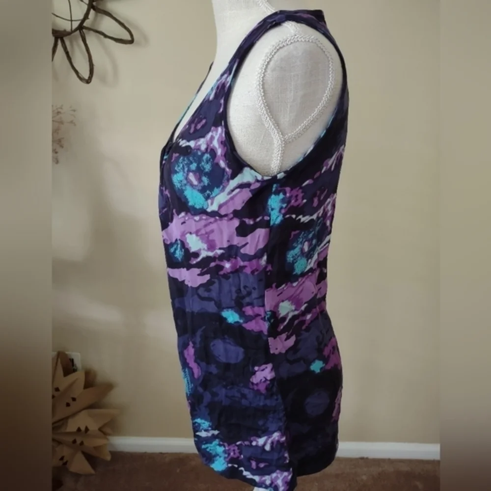 Tory Burch Women's‎ Blouse Sz 0 purple and Blue Printed Silk Blend Sleeveless